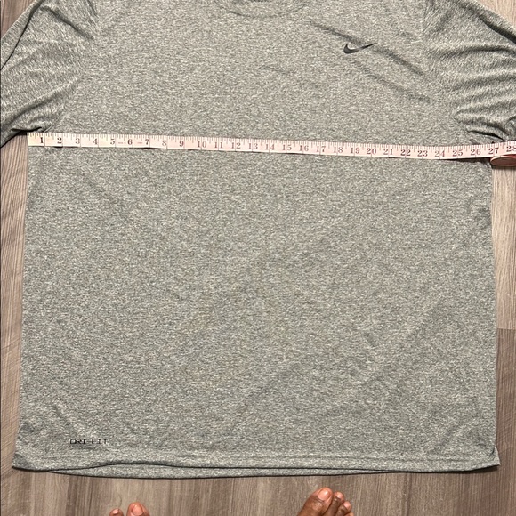 Nike Men's Charcoal Long Sleeve Tee - Picture 8 of 16